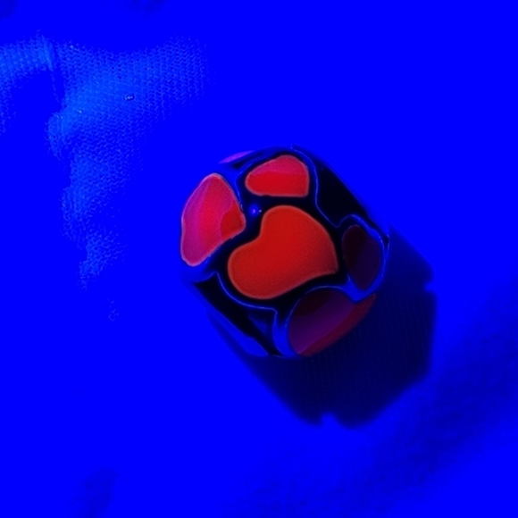 Authentic Pandora Red Hot Love Glow In The Dark Charm - Picture 6 of 6